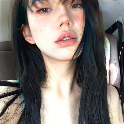 帐棚顶上的马戏团艺人